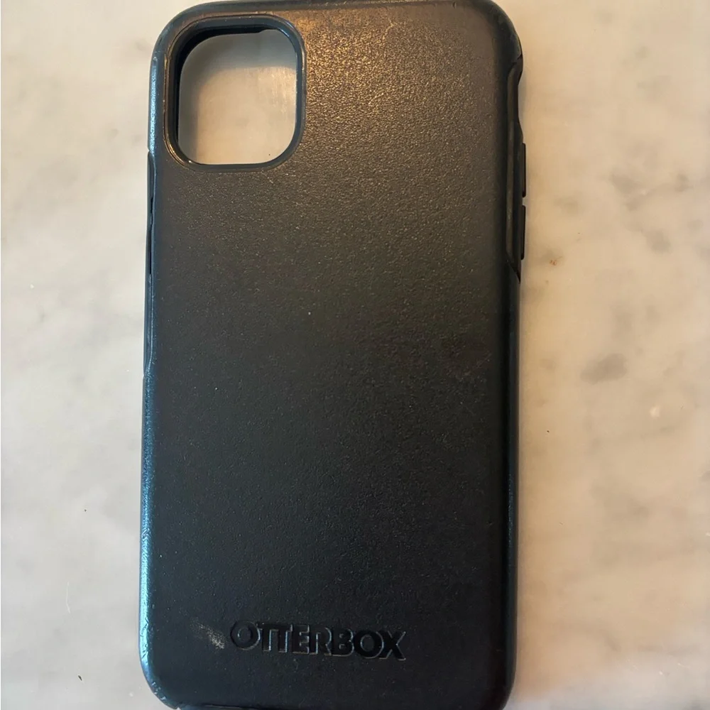 OtterBox Black Phone Case 15